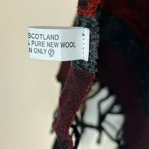 Vintage Celtic Scarf Calzeat of Scotland - Picture 6 of 6